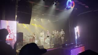 GROOVOLVER-IPHONE-164.MOV